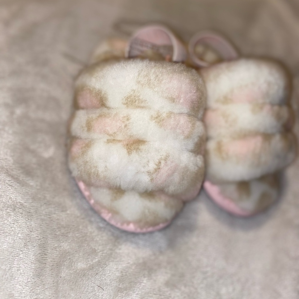 COPY - Panther print toddler UGG slides - Picture 5 of 6